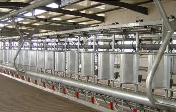 青海钢结构 vs 传统结构:一场关于强度与速度的全面胜出!